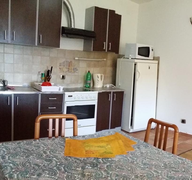 Nerina Apartment Petrovac Стая снимка