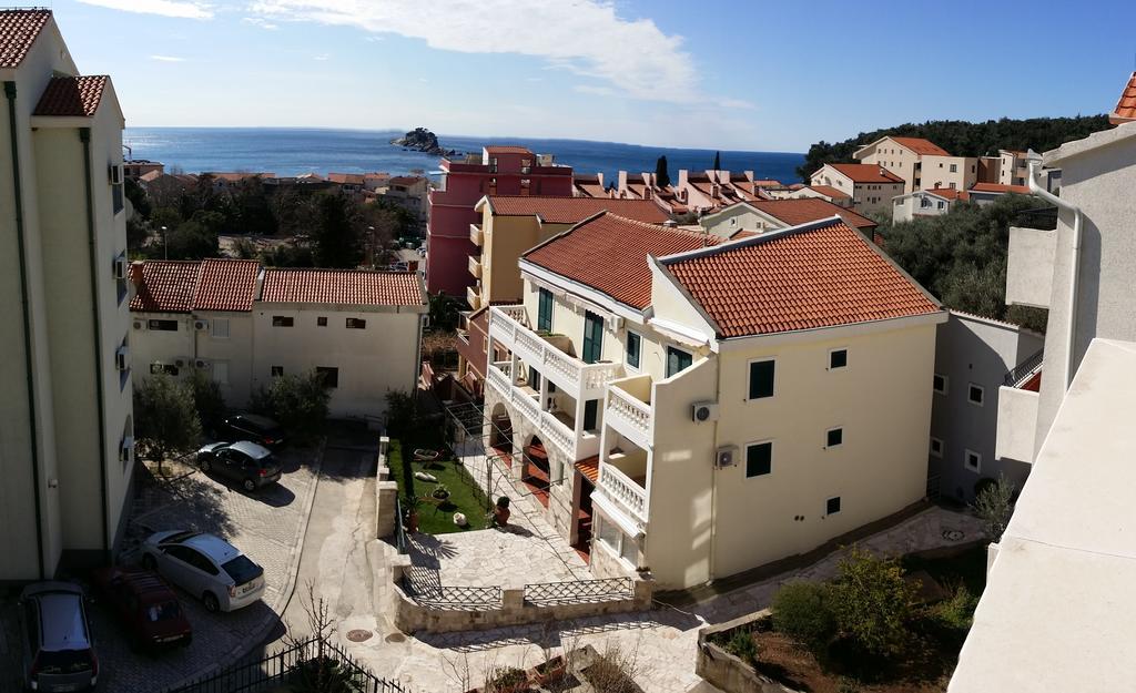 Nerina Apartment Petrovac Екстериор снимка