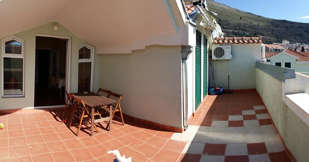 Nerina Apartment Petrovac Екстериор снимка