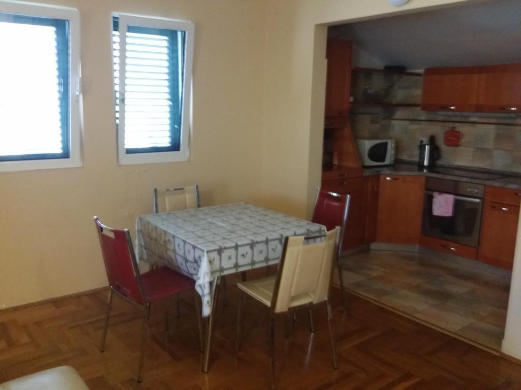 Nerina Apartment Petrovac Екстериор снимка